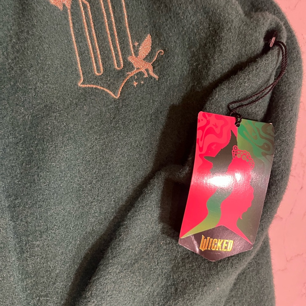 Wicked movie green cardigan sweater Ariana Grande movie Paul Tazewell design NEW - Picture 6 of 9